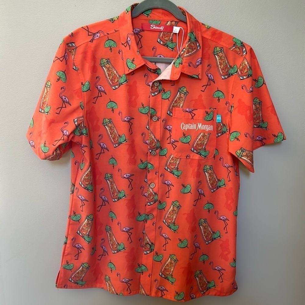 Captain Morgan Rum Flamingo Shinesty Short Sleeve Button Down Shirt Size Large